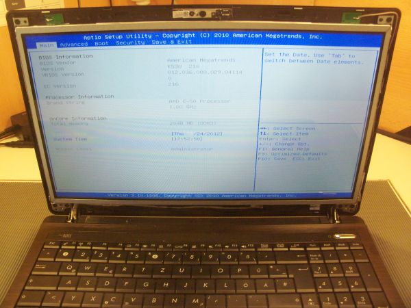 Asus Notebook Display im X53 wurde repariert.