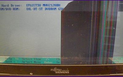 laptop-display-reparatur-fujitsu-siemens-amilo-display-ist-gebrochen.jpg