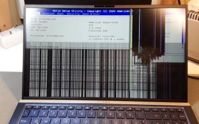 Asus Zenbook Display ist gebrochen und muss ausgetauscht werden