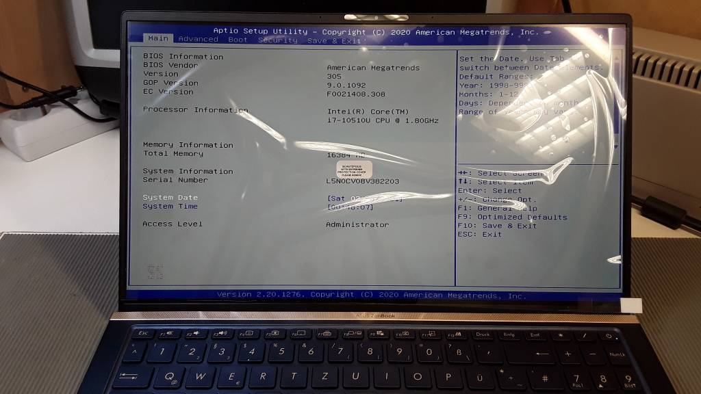 Asus_ZenBook_Display_gebrochen_Bildschirm_Reparatur_Funktionstest_nach_Austausch