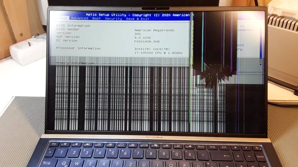 Asus_ZenBook_Display_gebrochen_Bildschirm_Reparatur_Screen_austauschen