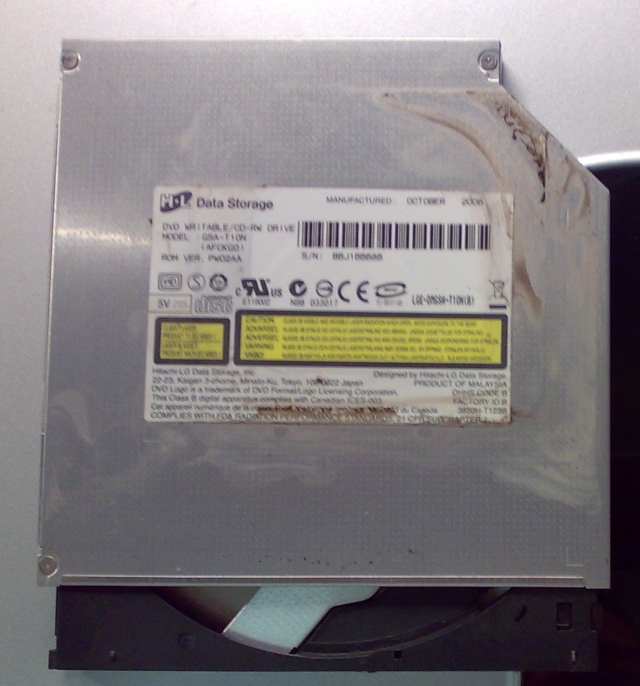 Laptop-Laufwerk liest nicht mehr richtig und wird ersetzt Notebook Laufwerk Austausch